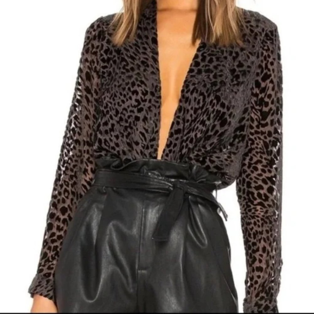 L'AGENCE Lydia Drape Front Blouse Leopard Print Velvet Burnout Navy, XS